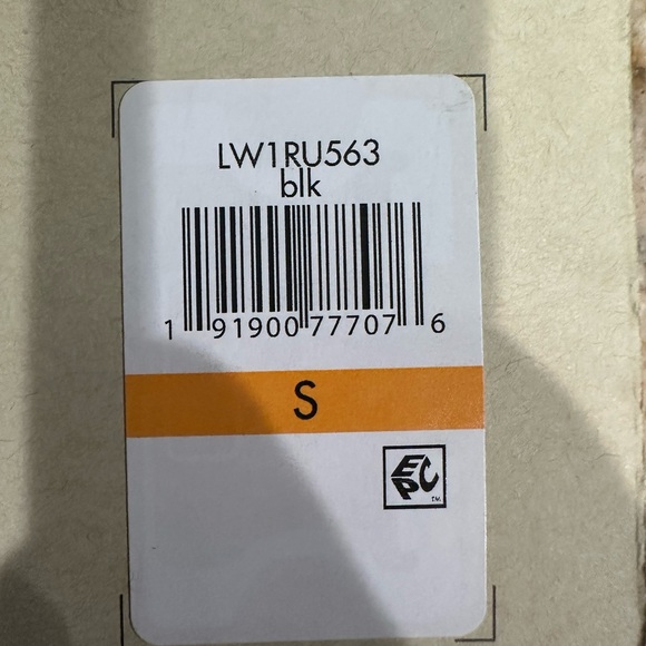 Levi’s Ladies Black Faux Vegan Leather Zip Biker Jacket Women’s Size SMALL NEW - Picture 9 of 12